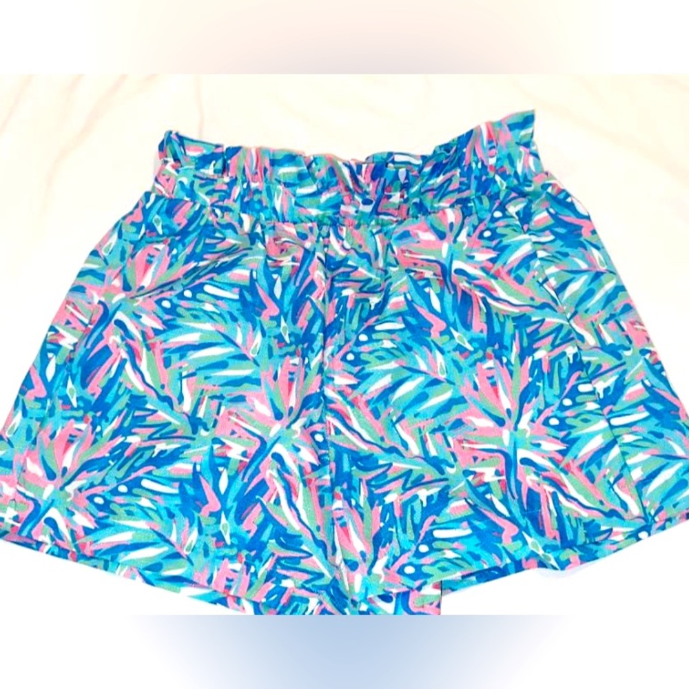 simply southern shorts size small. Great colors and perfect condition.